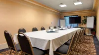 Grand Hotel at Bridgeport Hotels in Tualatin