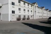 Travelodge by Wyndham Clinton Valley West Court Hotels in Clinton