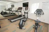 Holiday Inn Express Roslyn - Long Island Hotels in North Hempstead