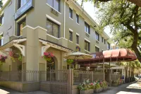 St Charles Inn, Superior Hotel Các khách sạn ở Harvey