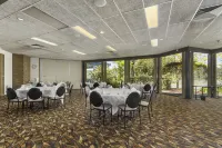 Quality Inn & Suites Traralgon Hotels in Morwell