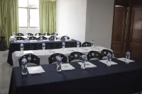 Estanza Hotel & Suites - balcony