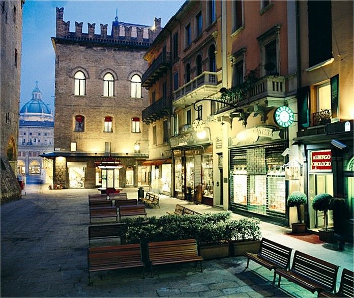 Art Hotel Orologio-Bologna Updated 2023 Room Price-Reviews & Deals |  Trip.com