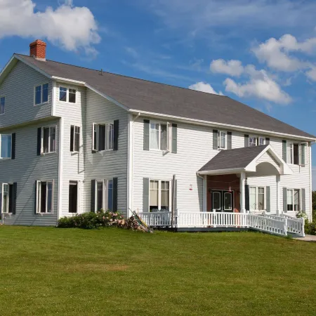 Johnson Shore Inn