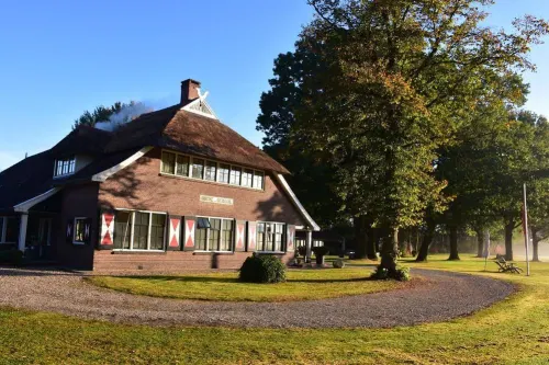 Boutique B&B Hoeve de Haar فنادق في Enter
