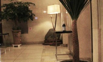 Browndot Hotel Sangmu - Housity