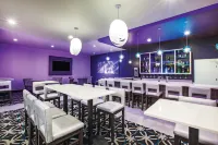 La Quinta Inn & Suites by Wyndham McAllen la Plaza Mall - Quầy bar