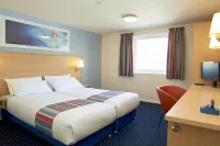 Travelodge Wirral Eastham - parking