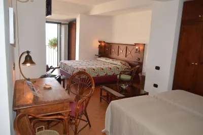 La Locandiera Affittacamere Hotels in Bagnara Calabra
