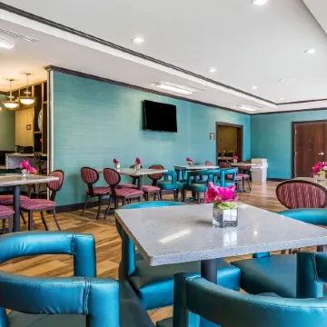 Comfort Inn & Suites Newcastle - Oklahoma City