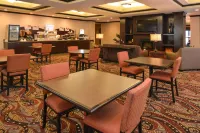 Holiday Inn Express & Suites Wheeling Hotels in Triadelphia