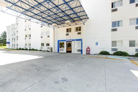 Motel 6 Portland, ME Отели в г. Уиндем