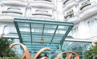 Noor Hotel