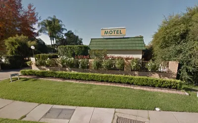 City Park Motel and Apartments Hotels in Gumly Gumly