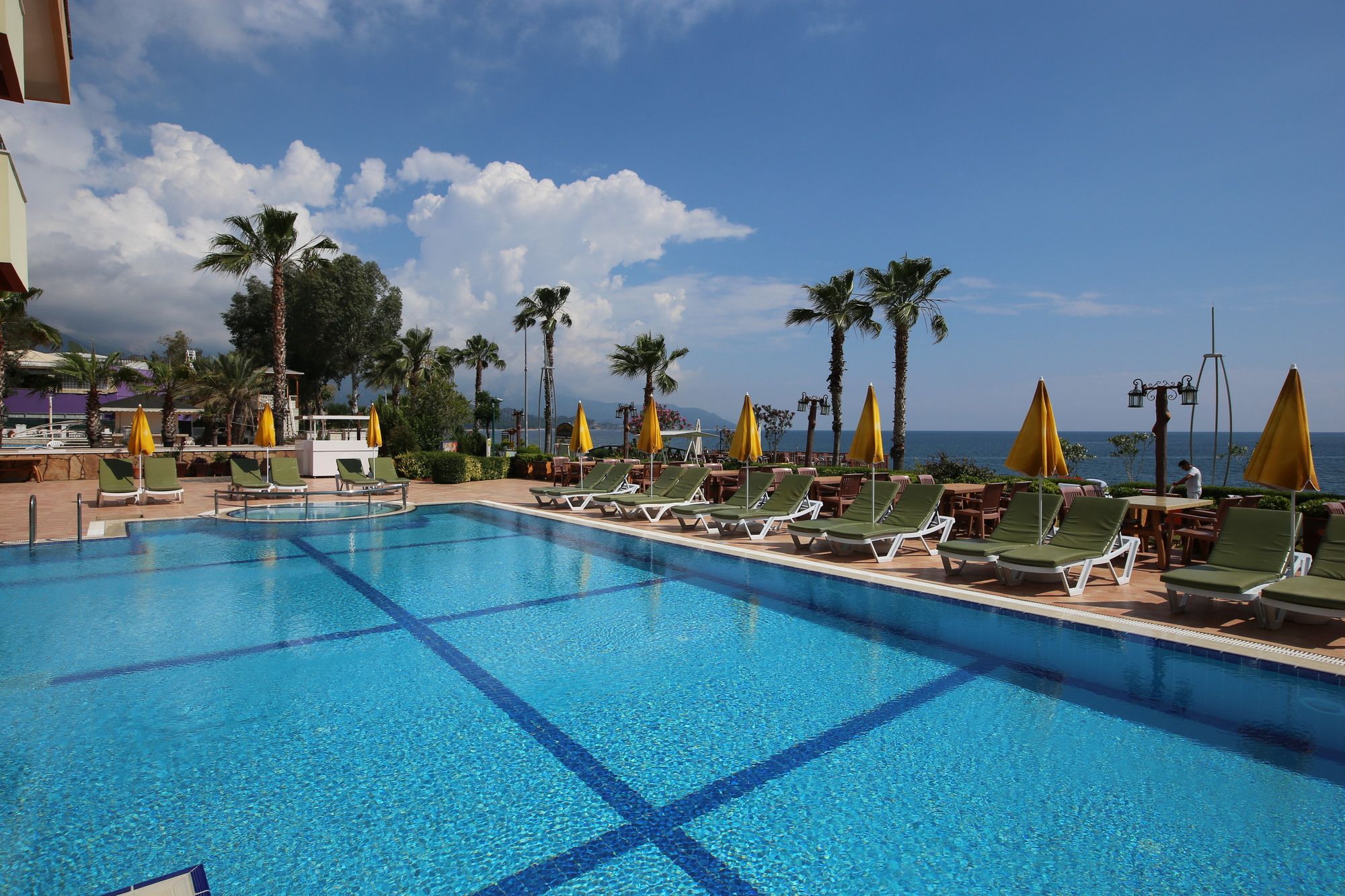 Valeri Beach Hotel