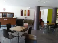 Casuarina Hotel - Beach