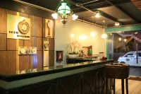 Phaphoom Boutique Hotels in Bang Phli
