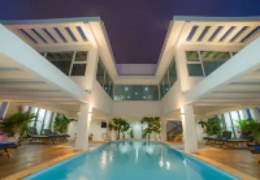 โรงแรมพนมเปญ คาทารี