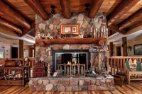 The Lodge at Grant's Trail Hotels in Lemay