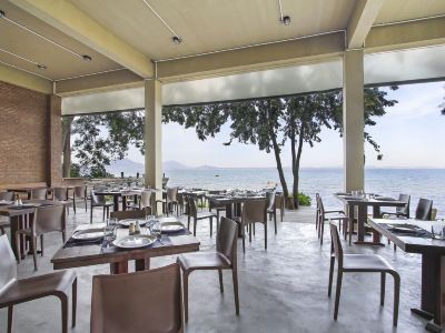 Samed Hideaway Resort