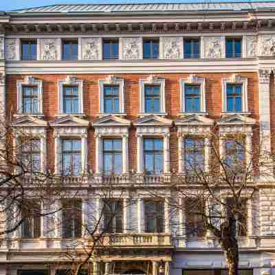 Hotel Moments Budapest Hotel Exterior