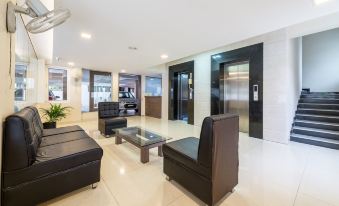 Hotel Mount Kailash Suites