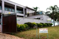 Cozy Nest Guest House Hotels near Japanese Gardens