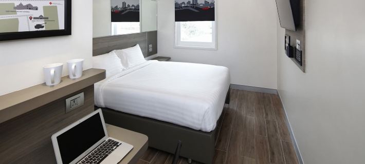 Red Planet Cubao Aurora Boulevard Hotels in Quezon City