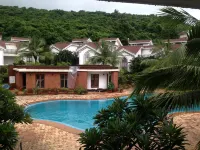 Pool and Garden Facing Apartment in Riviera Foothills Near Baga, Arpora