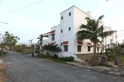 OYO 8282 Heritage Residency