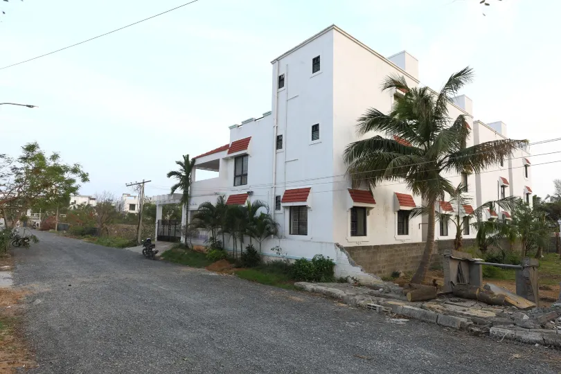 OYO 8282 Heritage Residency