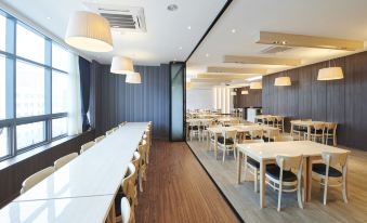 Hotel Mfelice - Housity
