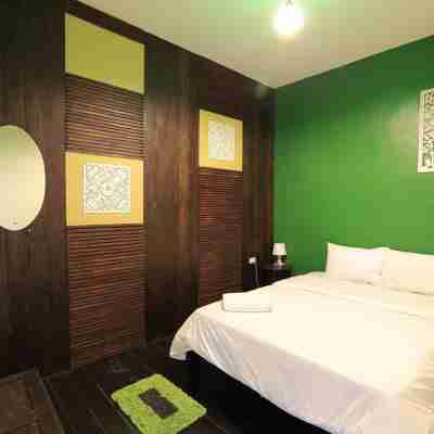 Luang Poj Boutique Hostel Rooms