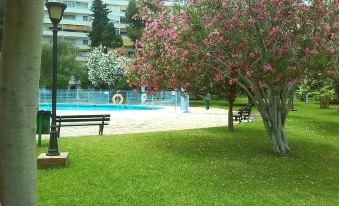 Apartment With 2 Bedrooms in Benalmádena, With Pool Access and Terrace - 1 km From the Beach