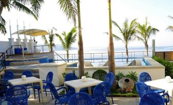 ICove Beach Hotel