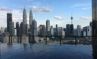 Cozy Homestay with KLCC Twin Tower View