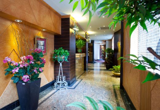 타이 호프 호텔