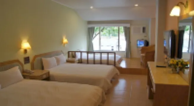 Lovestar Lakeside Hotel - Stars Building