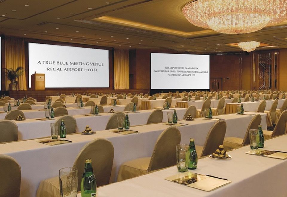 Regal Airport Hotel HongkongHotel Overview
