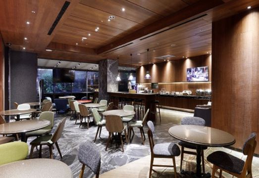 페트리처 호텔 위치