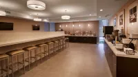 La Quinta Inn & Suites by Wyndham Tulsa Downtown/Route 66 Hotels in Sand Springs