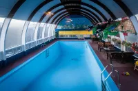 Hotel la Caravelle Hotels in Baie-Comeau