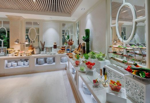 Au Lac 2 HotelOver view