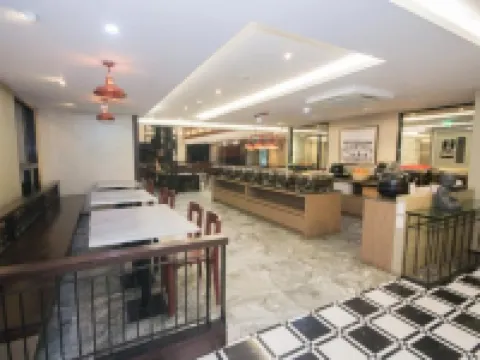 Villa Baron Hotels in Pak Kret