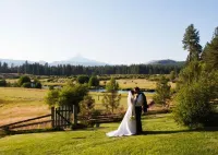 House on Metolius Hotels in Jefferson County