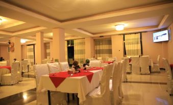 Jacaranda Hotel - Housity