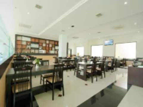 Derawan Indah Hotel Hotels in Bugis
