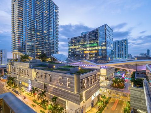 SLS Lux Brickell Suite 812 Privately Managed by Miami and the Beaches Rentals