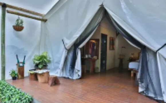 Maribaya Glamping Tent