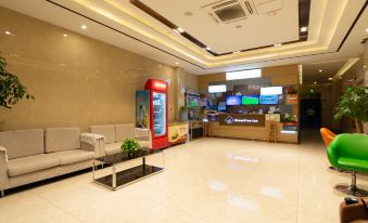 GreenTree Express Hotel (Shanghai Beiqiao Subway Station)